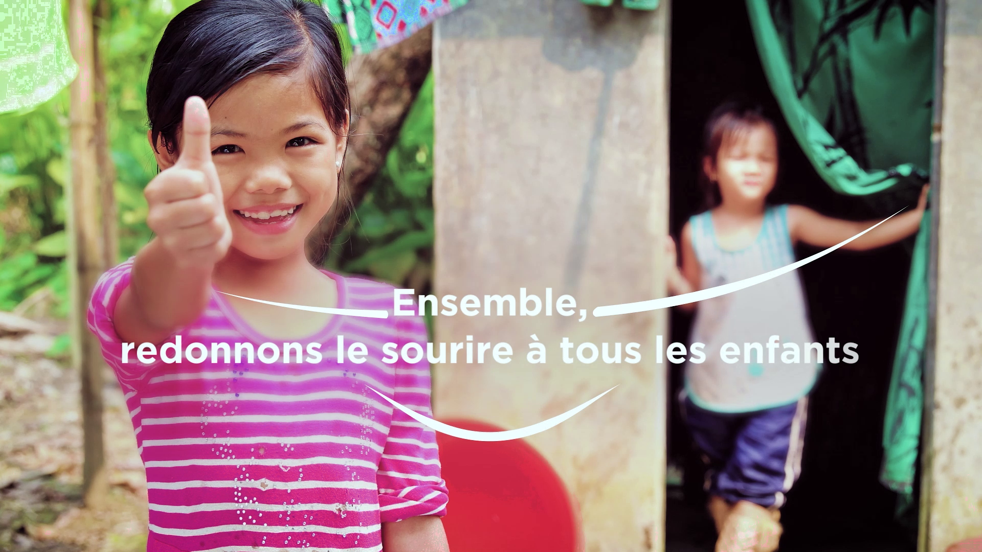 Habillage graphique d'un film de sensibilisation — redonnons le sourire aux enfants